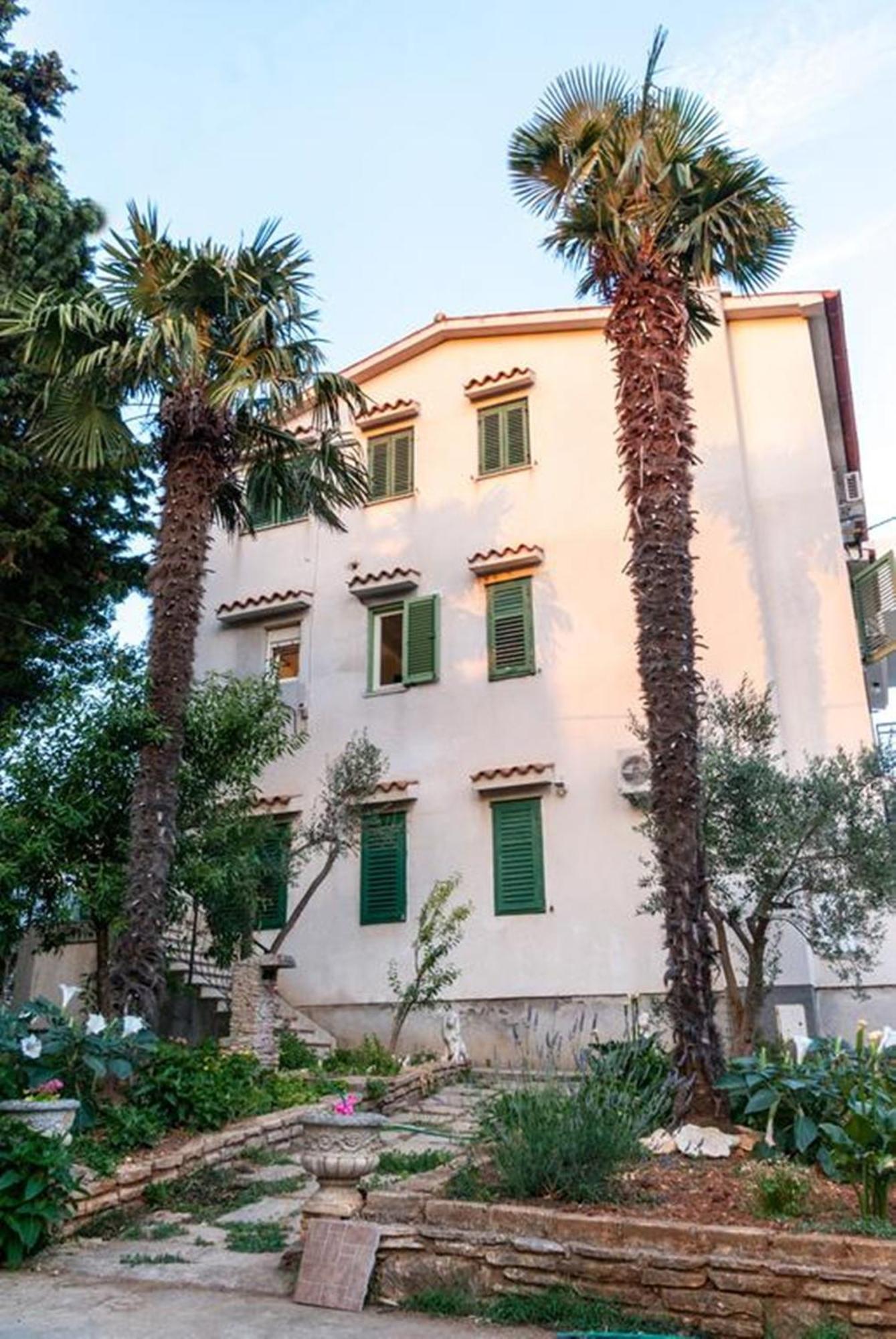 Villa Mediterranea - Apartments 梅杜林 客房 照片